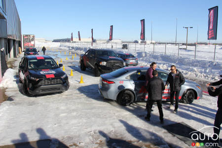 Pilots and participants in preparation for testing